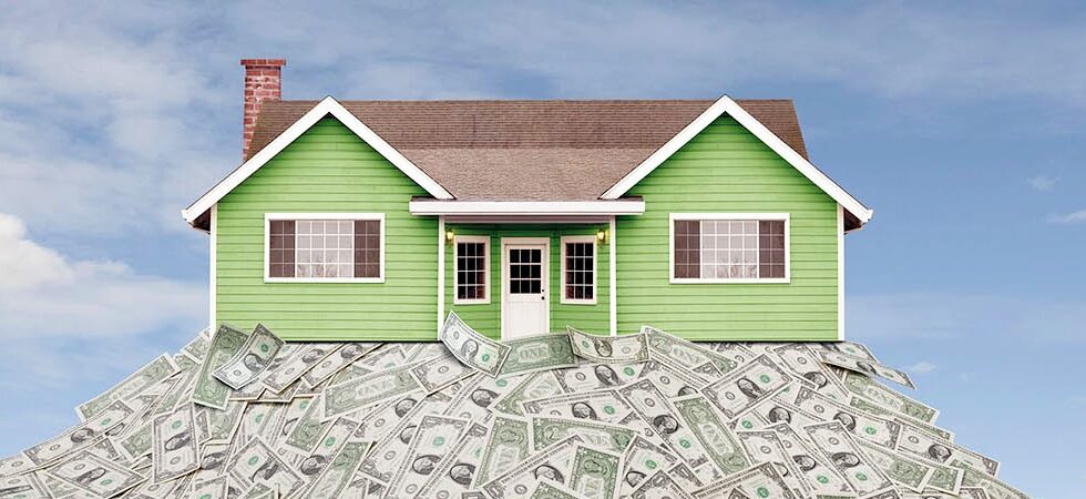 Продать недвижимость и вложить деньги в финансовые инструменты: риски и преимущества